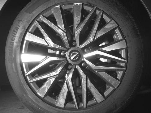 Used 2025 Nissan Altima 2.5 SV FWD image 13