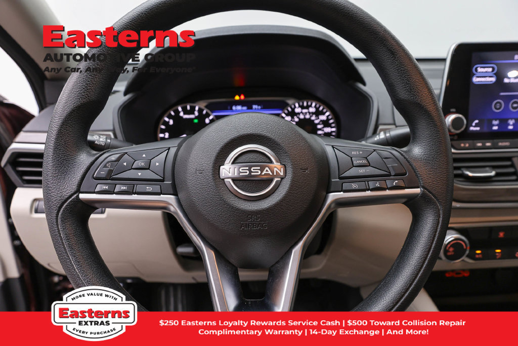 Used 2023 Nissan Altima 2.5 SV AWD/4WD image 11