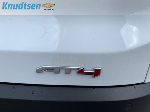 Used 2023 GMC Acadia AT4 w/ Technology Package image 13