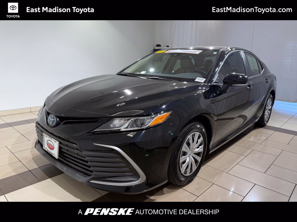 Certified 2023 Toyota Camry LE FWD image 1