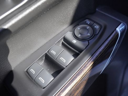 Used 2022 GMC Sierra 1500 Elevation AWD/4WD image 12