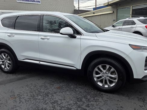 Used 2019 Hyundai Santa Fe SEL image 6