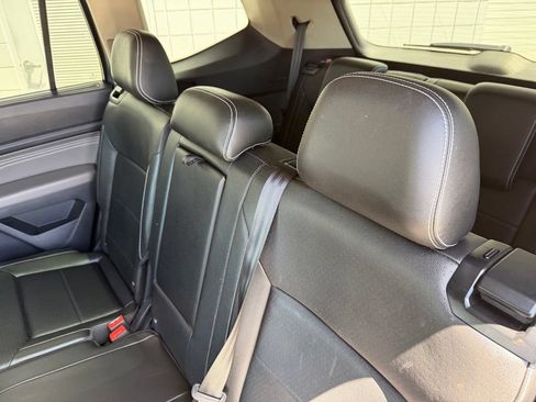 Used 2021 Volkswagen Atlas SEL FWD image 18
