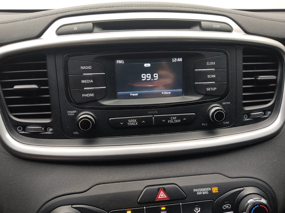 Used 2017 Kia Sorento AWD image 25