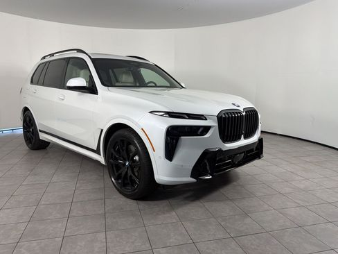 New 2027 BMW X7 xDrive40i w/ M Sport Package AWD/4WD image 7