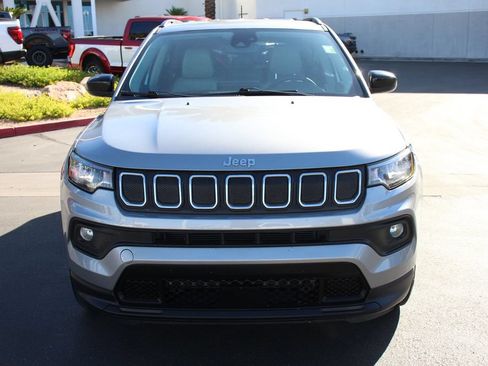 Used 2022 Jeep Compass Latitude FWD image 13