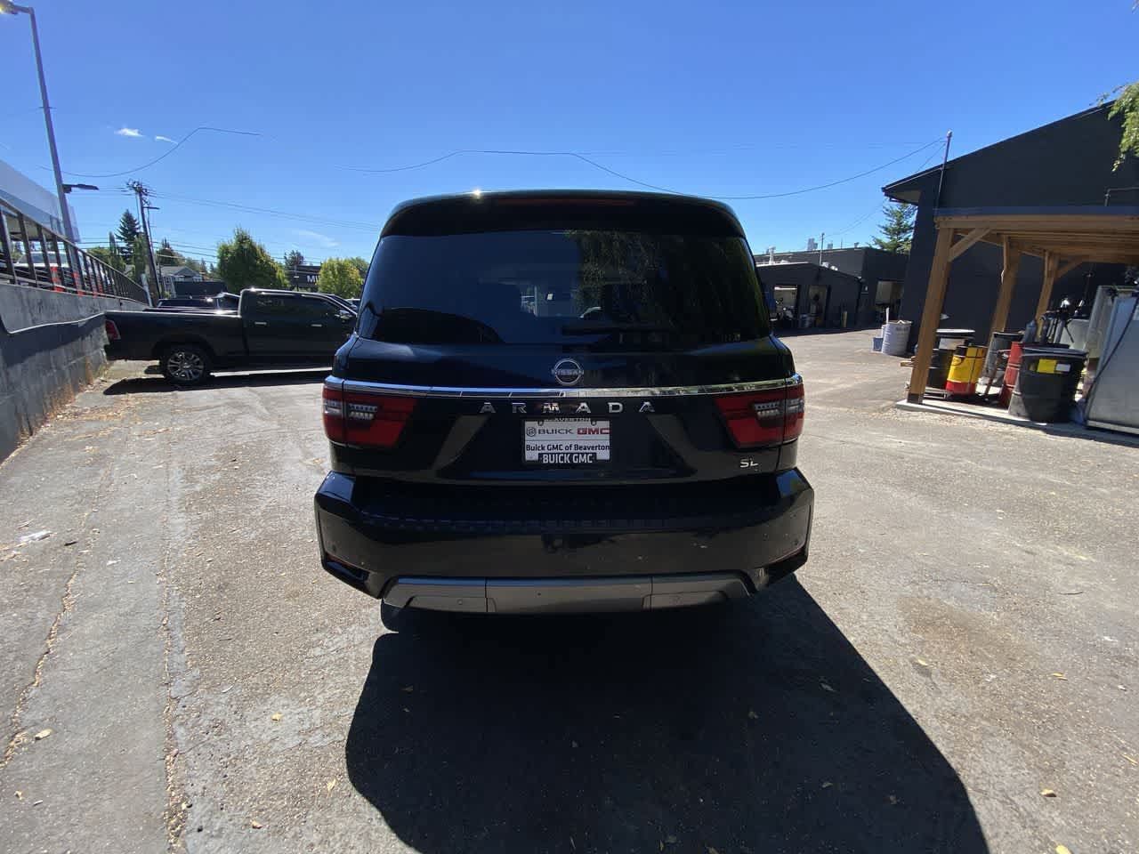 Used 2024 Nissan Armada SL w/ Captain's Chairs Package AWD/4WD image 5