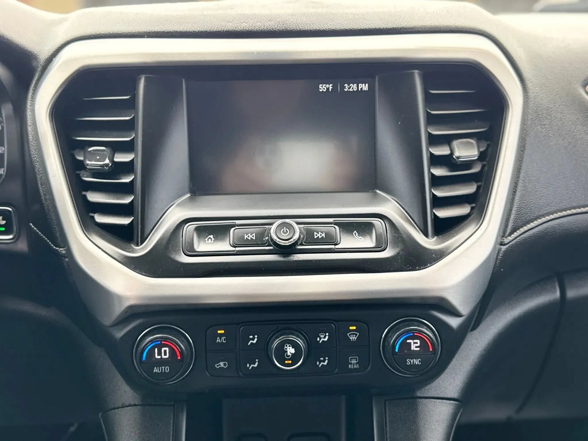 Used 2017 GMC Acadia SLE FWD image 22