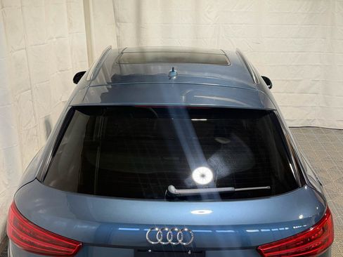 Used 2018 Audi Q3 2.0T Premium Plus w/ Premium Plus Package AWD/4WD image 7