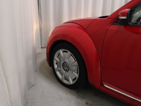 Used 2012 Volkswagen Beetle 2.5 FWD image 27