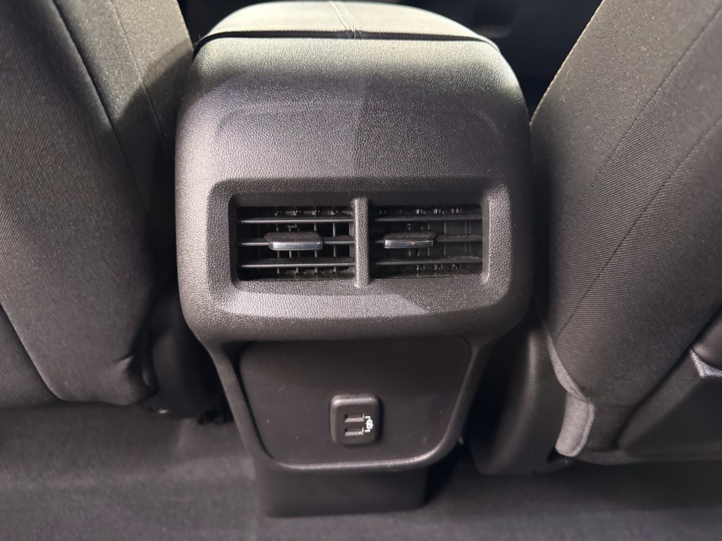 Used 2021 GMC Terrain SLE w/ Driver Convenience Package FWD image 19