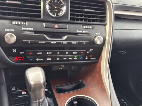 Used 2020 Lexus RX 350L Premium image 20