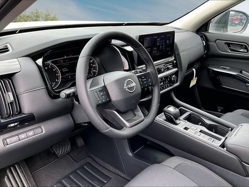 New 2026 Nissan Pathfinder SV FWD image 7
