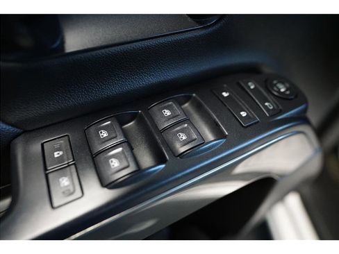Used 2018 Chevrolet Silverado 1500 LT w/ Texas Edition RWD image 17