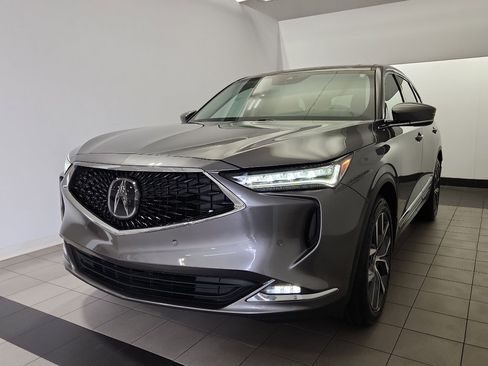Used 2024 Acura MDX SH-AWD w/ Technology Package image 2
