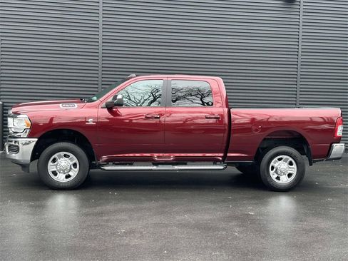 Used 2022 RAM 2500 Big Horn image 2