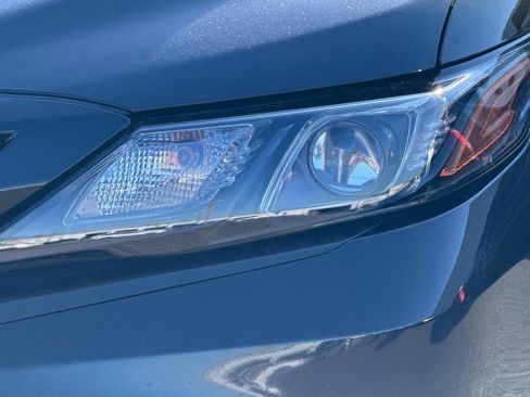 Used 2024 Toyota Camry SE image 10