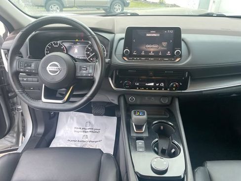 Used 2021 Nissan Rogue SV w/ Premium Package AWD/4WD image 15
