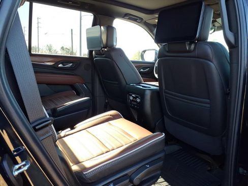 Used 2024 GMC Yukon Denali Ultimate image 13