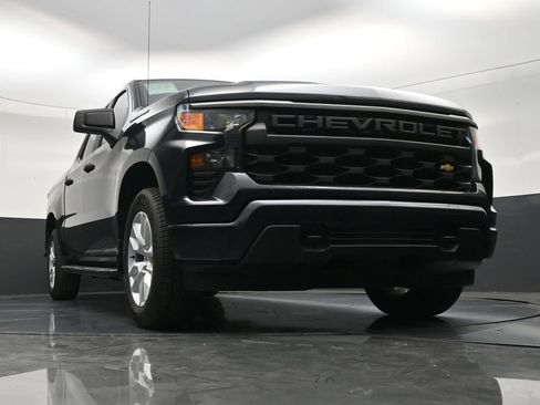Used 2022 Chevrolet Silverado 1500 Custom RWD image 27