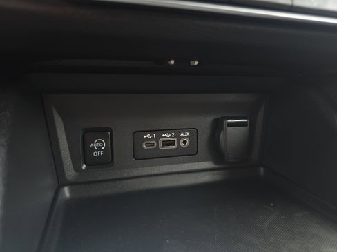 Used 2025 Nissan Sentra SV image 30