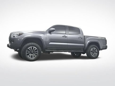 Used 2022 Toyota Tacoma TRD Sport w/ Technology Package AWD/4WD image 31