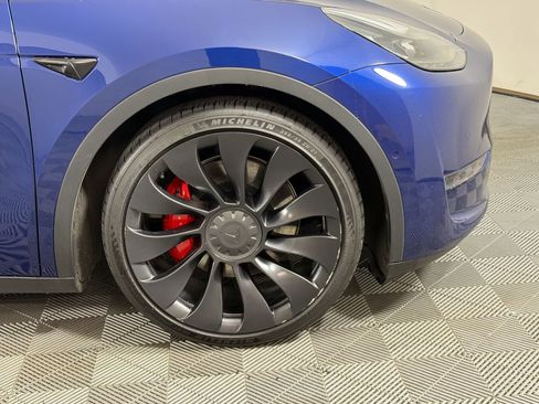 Used 2022 Tesla Model Y Performance AWD/4WD image 12