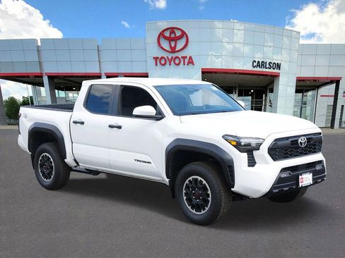 Certified 2024 Toyota Tacoma TRD Off-Road AWD/4WD image 2