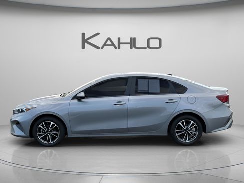 Used 2024 Kia Forte LXS FWD image 2