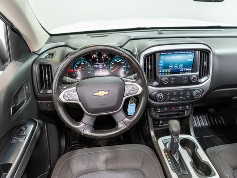 Used 2022 Chevrolet Colorado LT w/ Fleet Safety Package RWD image 16