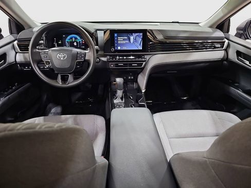 Certified 2025 Toyota Camry LE image 18