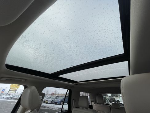 Used 2022 Ford Expedition Limited image 27