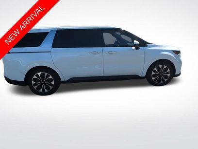 Used 2024 Kia Carnival EX