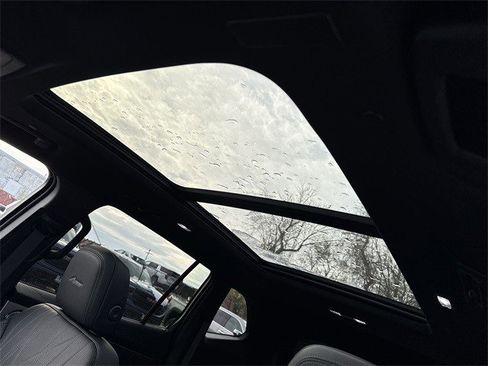 New 2026 Buick Enclave Avenir w/ Super Cruise Package image 22