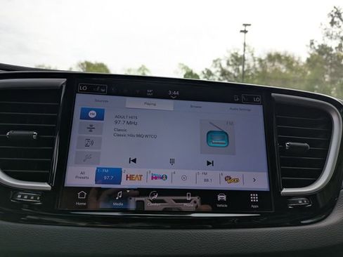 New 2026 Chrysler Voyager LX image 21