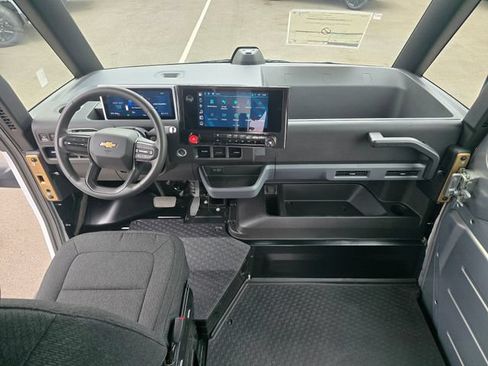 New 2025 Chevrolet Brightdrop 400 w/ Battery Pack, Max Range AWD/4WD image 19