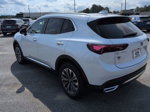 Used 2025 Buick Envision Preferred AWD/4WD image 6
