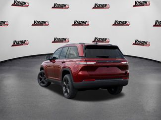 New 2025 Jeep Grand Cherokee Limited w/ Black Appearance Package AWD/4WD video 3