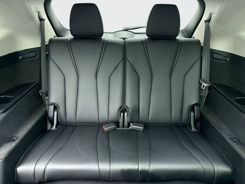 Used 2023 Acura MDX SH-AWD w/ Technology Package image 21