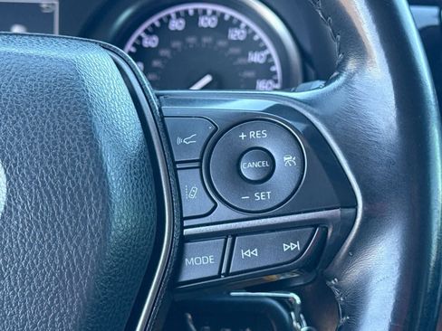 Used 2022 Toyota Camry SE image 27