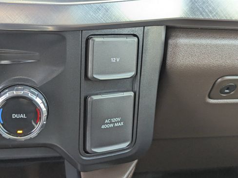 Certified 2025 Ford F250 King Ranch AWD/4WD image 32