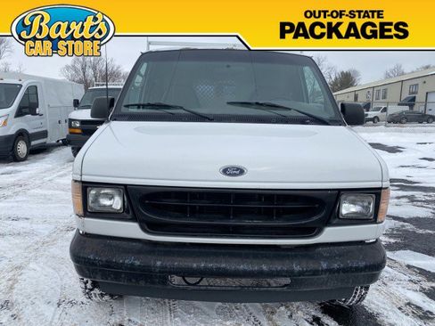 Used 2001 Ford E-250 and Econoline 250 image 2