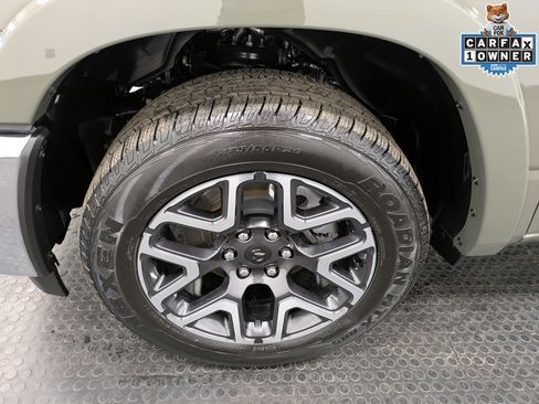 Used 2026 RAM 1500 Laramie AWD/4WD image 7