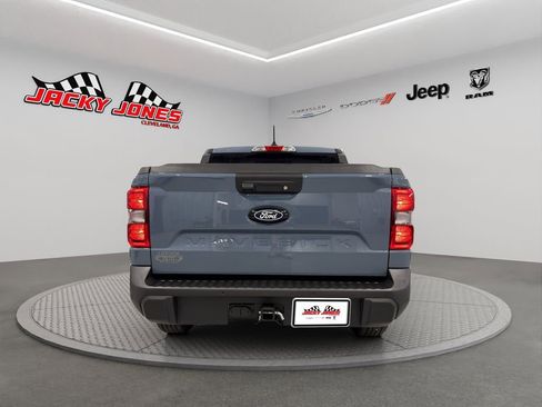 Used 2025 Ford Maverick Lariat w/ 4K Tow Package image 8