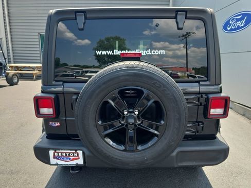 Used 2021 Jeep Wrangler Unlimited Sport AWD/4WD image 8