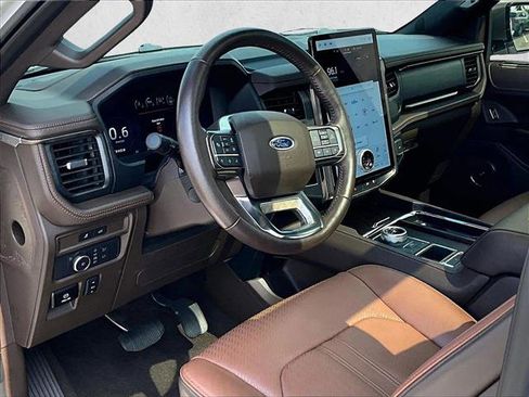 Used 2022 Ford Expedition King Ranch image 14