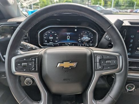 Used 2023 Chevrolet Silverado 1500 LT AWD/4WD image 23