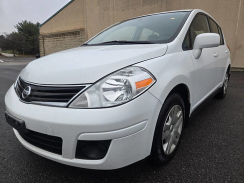 Used 2012 Nissan Versa 1.8 S w/ Plus Pkg image 2