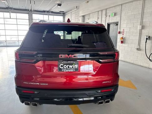 Used 2025 GMC Acadia AT4 w/ Luxury Package AWD/4WD image 8