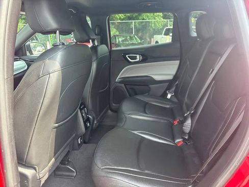 Used 2025 Jeep Compass Limited AWD/4WD image 11